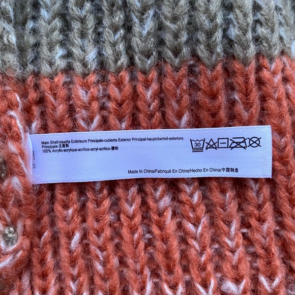 URBAN OUTFITTERS • Multicolor Striped Rib Knit Beanie Hat - Picture 8 of 14